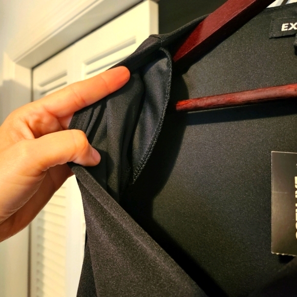 Express NWT Bodycon black Long Sleeve Cocktail Dress. Size Small . - Picture 4 of 7